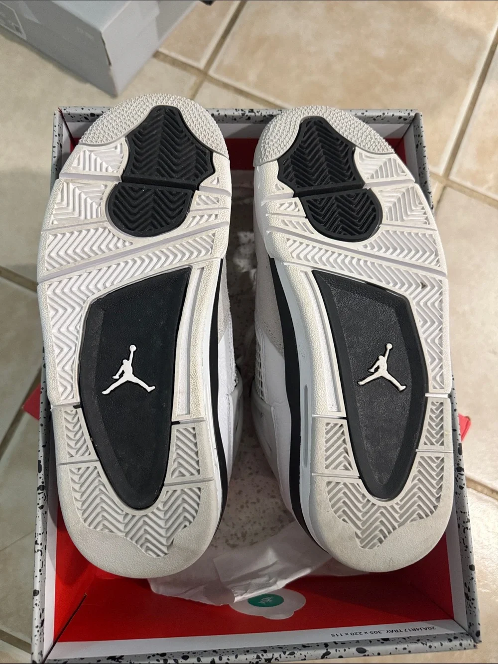 Air Jordan 4 Retro